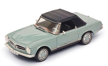450060000 Mercedes-Benz 280 SL (W113) Pagode 1968 light blue 1:18